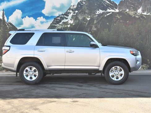 Certified 2024 Toyota 4Runner SR5 image 2