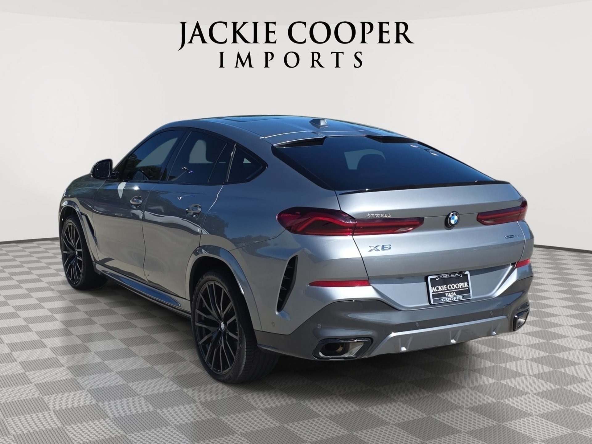 Used 2024 BMW X6 xDrive40i w/ M Sport Professional Package AWD/4WD image 7