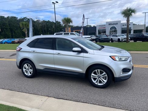 Used 2019 Ford Edge SEL FWD image 3