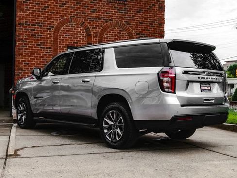 Used 2024 Chevrolet Suburban Z71 w/ Luxury Package AWD/4WD image 9