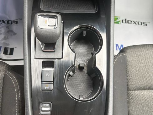 Used 2025 Nissan Rogue SV FWD image 17