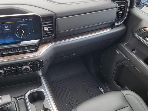 Used 2022 Chevrolet Silverado 1500 LT Trail Boss w/ LT Trail Boss Premium Package image 6