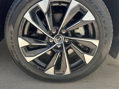 Certified 2025 MAZDA CX-50 2.5 Hybrid w/ Premium Plus Pkg AWD/4WD image 28