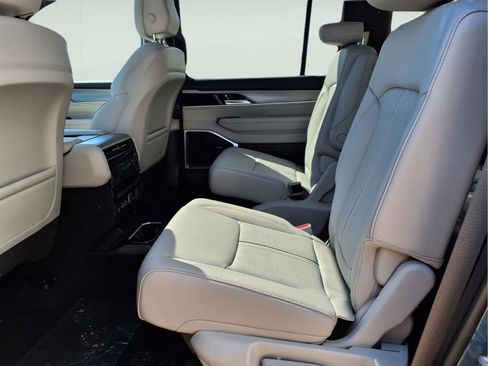 New 2026 Jeep Grand Wagoneer 2WD image 11