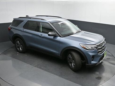 New 2026 Ford Explorer Active w/ Active Comfort Package image 45