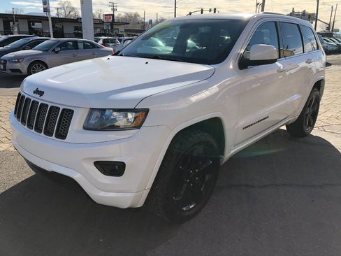 Used 2015 Jeep Grand Cherokee Altitude image 5
