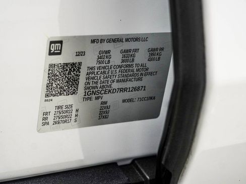 Used 2024 Chevrolet Suburban RST image 42