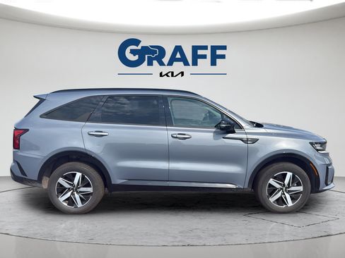 Used 2021 Kia Sorento EX w/ Panoramic Sunroof Package AWD/4WD image 10