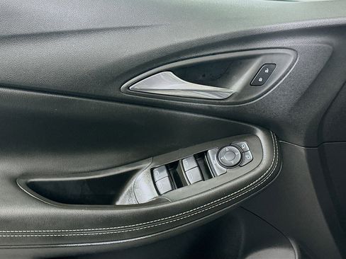 Used 2025 Buick Encore GX Preferred image 15