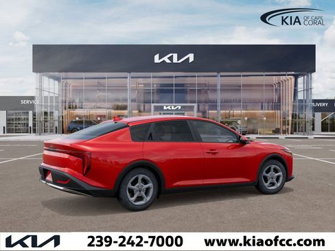 New 2025 Kia K4 LXS image 6
