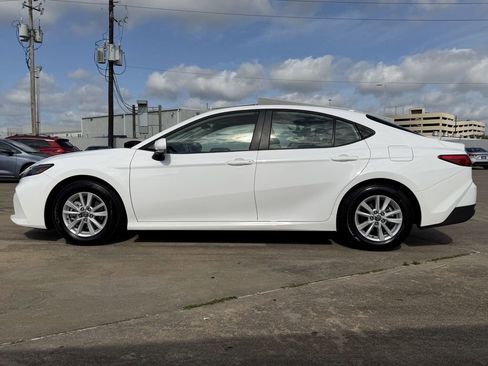 Used 2026 Toyota Camry LE FWD image 6