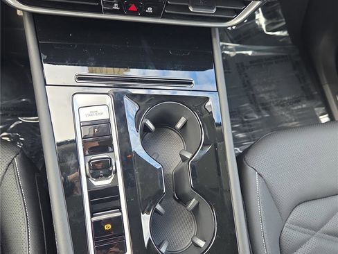 New 2026 Volkswagen Atlas SE image 21