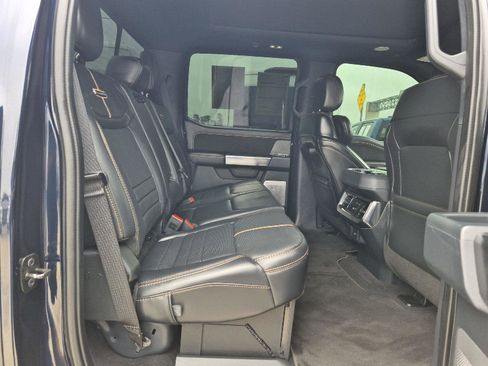 Certified 2024 Ford F250 Platinum w/ FX4 Off-Road Package image 31