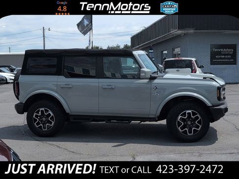 Used 2022 Ford Bronco Outer Banks AWD/4WD image 4