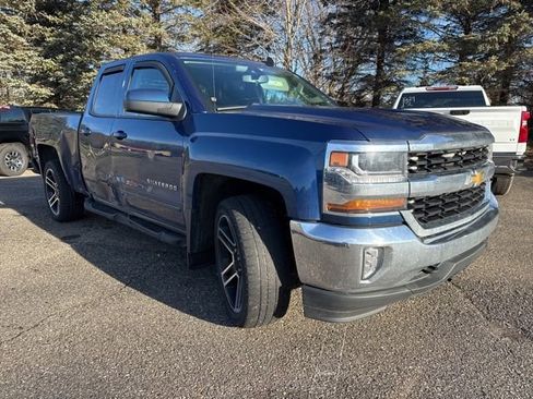 Used 2016 Chevrolet Silverado 1500 LT w/ LPO, Black Pack image 2