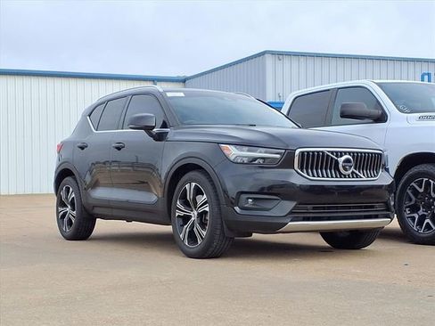 Used 2019 Volvo XC40 T5 Inscription image 3