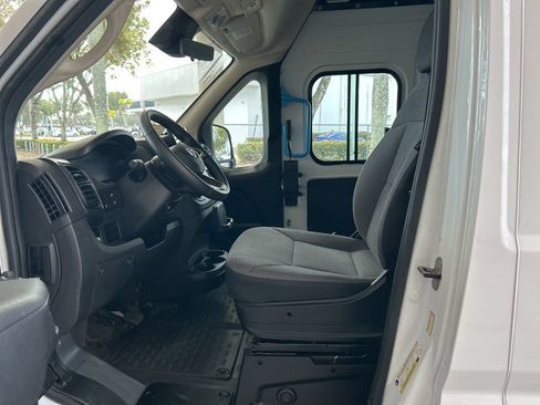 Used 2024 RAM ProMaster 3500 w/ Delivery Van Package FWD image 6