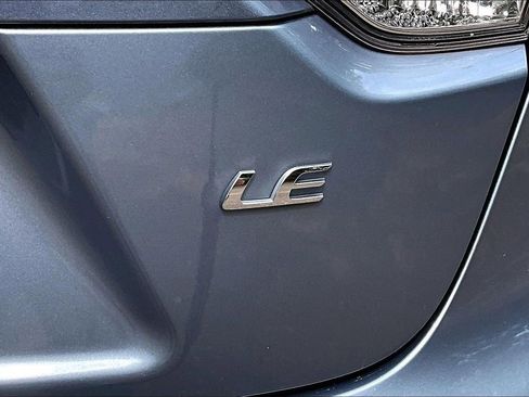Used 2022 Toyota Corolla LE image 21