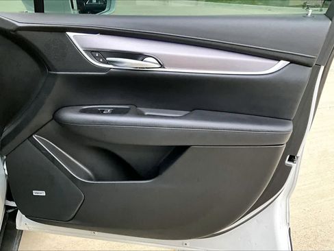 Used 2018 Cadillac XT5 Premium Luxury AWD/4WD image 23