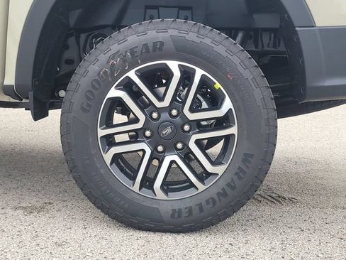 New 2026 Ford Ranger Lariat RWD image 8