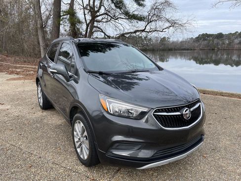 Used 2018 Buick Encore Preferred image 2