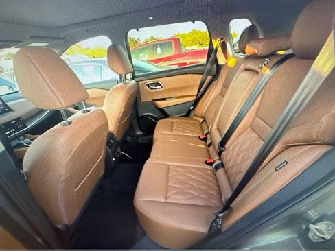 Used 2026 Nissan Rogue Platinum w/ Platinum Premium Package AWD/4WD image 6