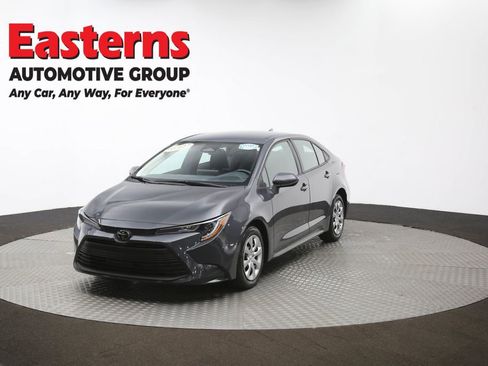 Used 2025 Toyota Corolla LE image 53