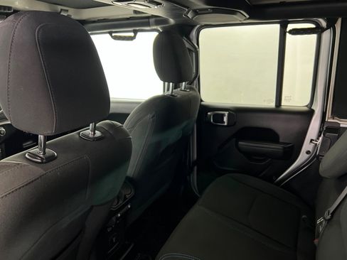 Used 2023 Jeep Wrangler Unlimited Rubicon 4xe w/ Steel Bumper Group AWD/4WD image 19