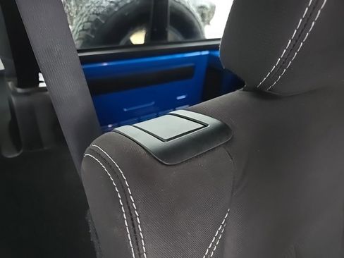 Used 2015 Jeep Wrangler Unlimited Sahara w/ Connectivity Group image 81