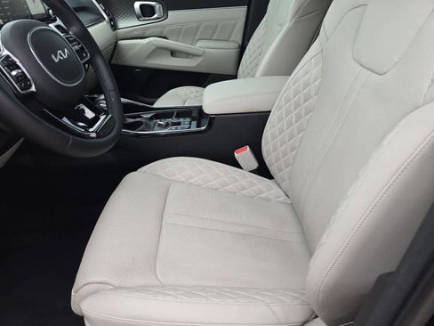 Certified 2023 Kia Sorento SX image 14