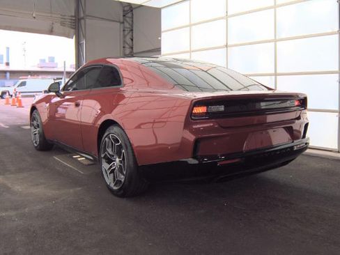 Used 2024 Dodge Charger Daytona R/T w/ Plus Group AWD/4WD image 7