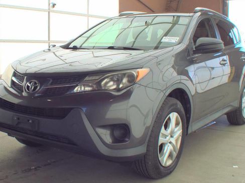 Used 2015 Toyota RAV4 LE AWD/4WD image 1