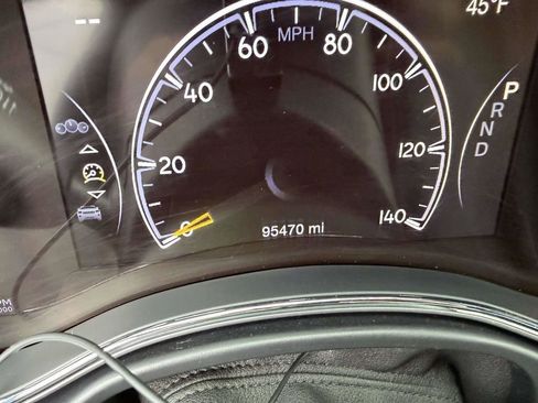 Used 2018 Jeep Grand Cherokee Altitude image 33