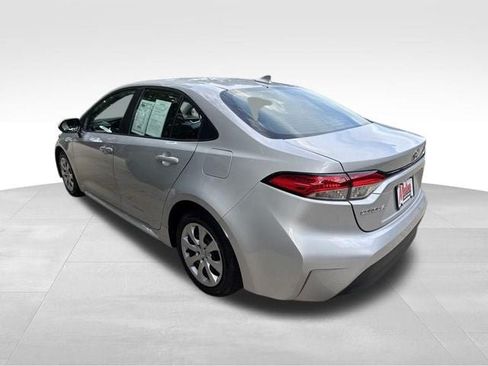 Used 2023 Toyota Corolla LE FWD image 7