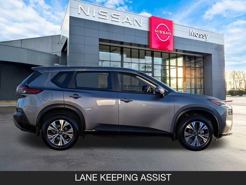 Certified 2023 Nissan Rogue SV image 7