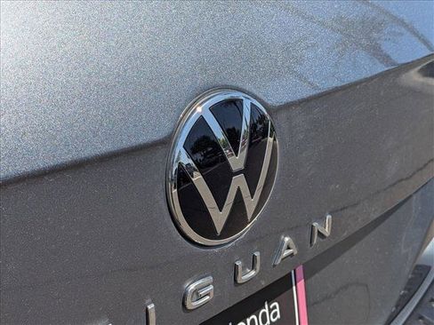 Used 2023 Volkswagen Tiguan SE R-Line FWD image 30