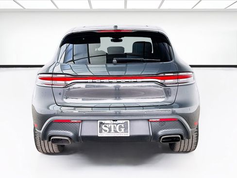 Used 2022 Porsche Macan AWD/4WD image 5