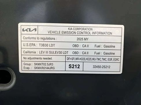 Used 2025 Kia Sorento S AWD/4WD image 92
