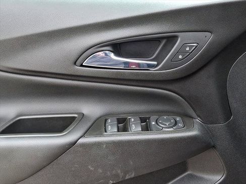 Used 2021 Chevrolet Equinox LT AWD/4WD image 13