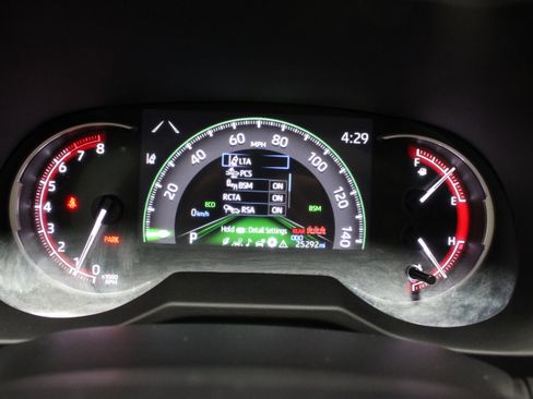 Used 2025 Toyota RAV4 XLE Premium FWD image 40