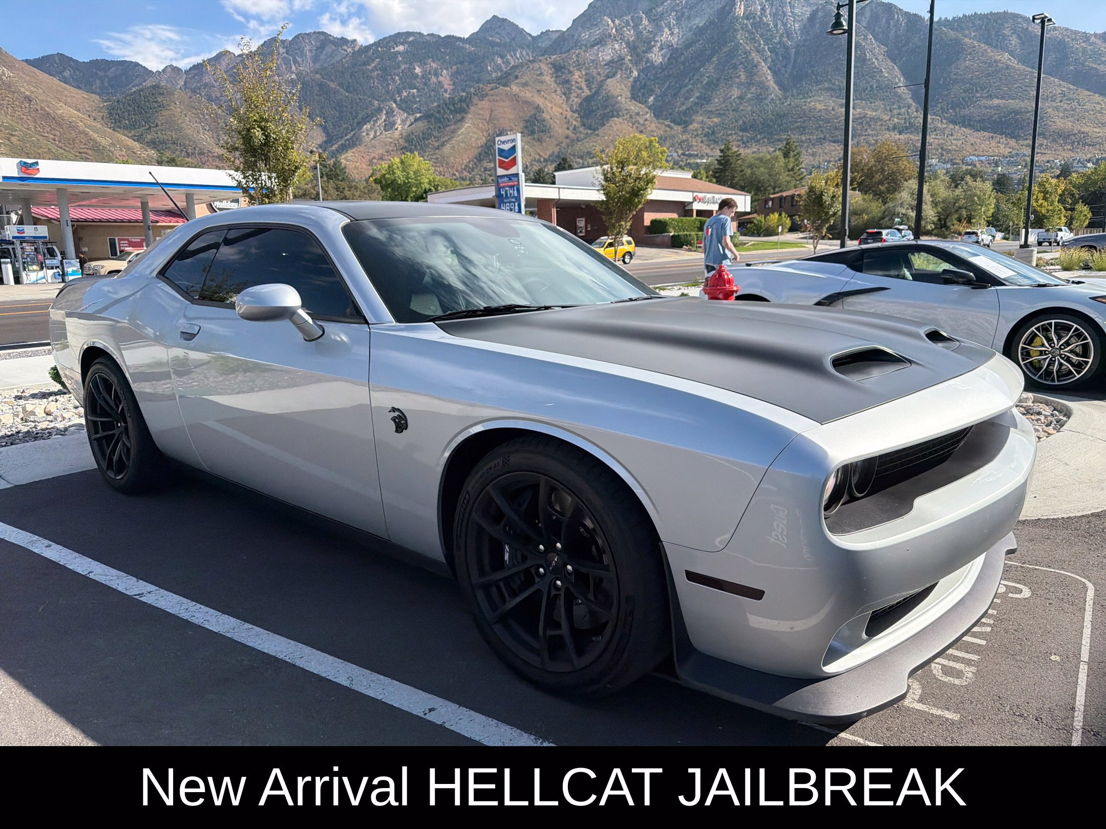 Used 2023 Dodge Challenger SRT Hellcat RWD image 4