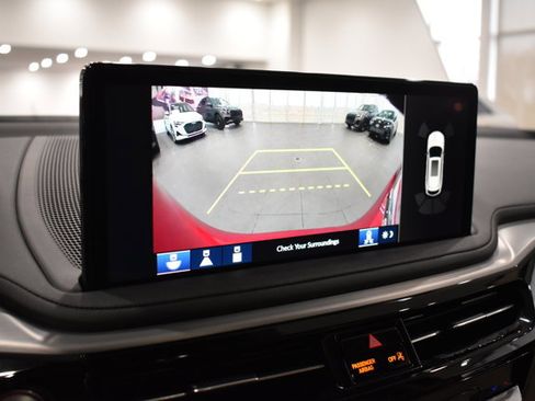 Used 2025 Acura MDX w/Technology Package image 17