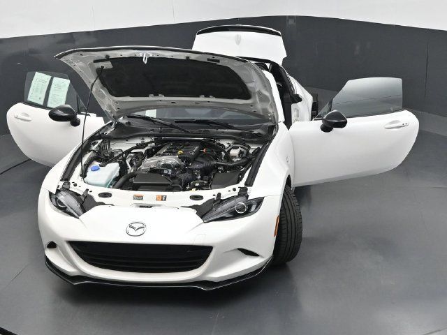 Certified 2025 MAZDA MX-5 Miata RF Club RWD image 37