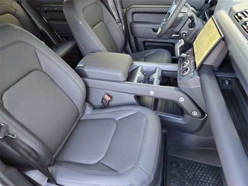 New 2026 Land Rover Defender 110 S image 9