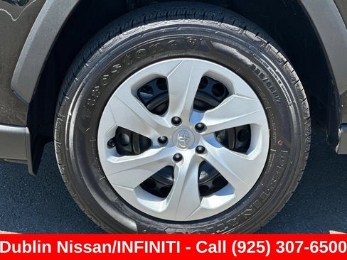 Used 2025 Toyota RAV4 LE AWD/4WD image 42