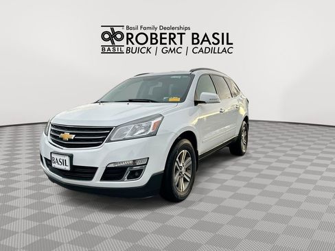 Used 2017 Chevrolet Traverse LT AWD/4WD image 4