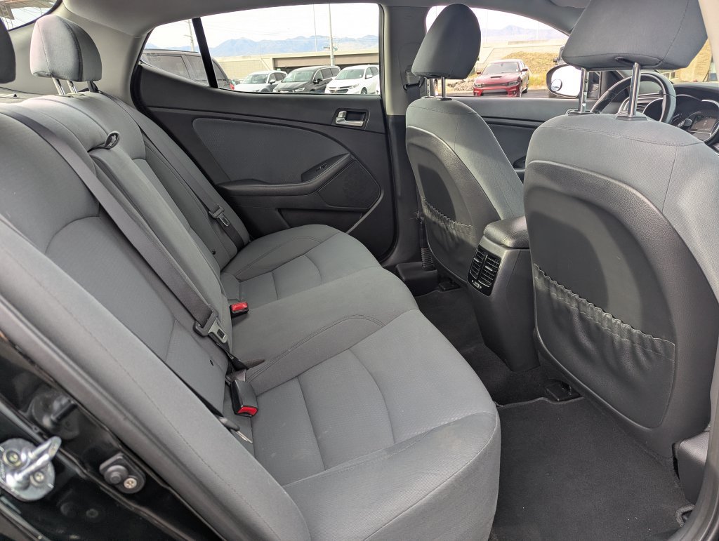 Used 2015 Kia Optima LX FWD image 31