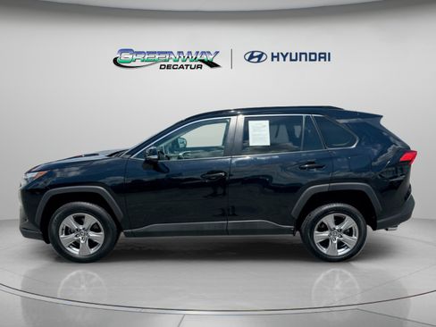 Used 2024 Toyota RAV4 XLE FWD image 5
