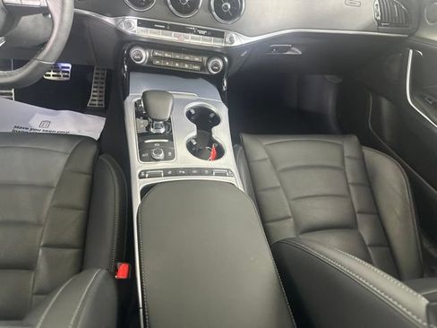 Used 2022 Kia Stinger GT2 AWD/4WD image 22