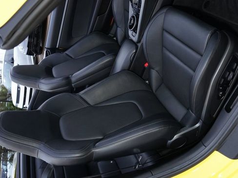 Used 2021 Porsche 911 Carrera image 11